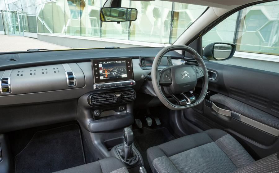  Citroen C4 Cactus 2014 года  (UK) (фото 38 из 44)